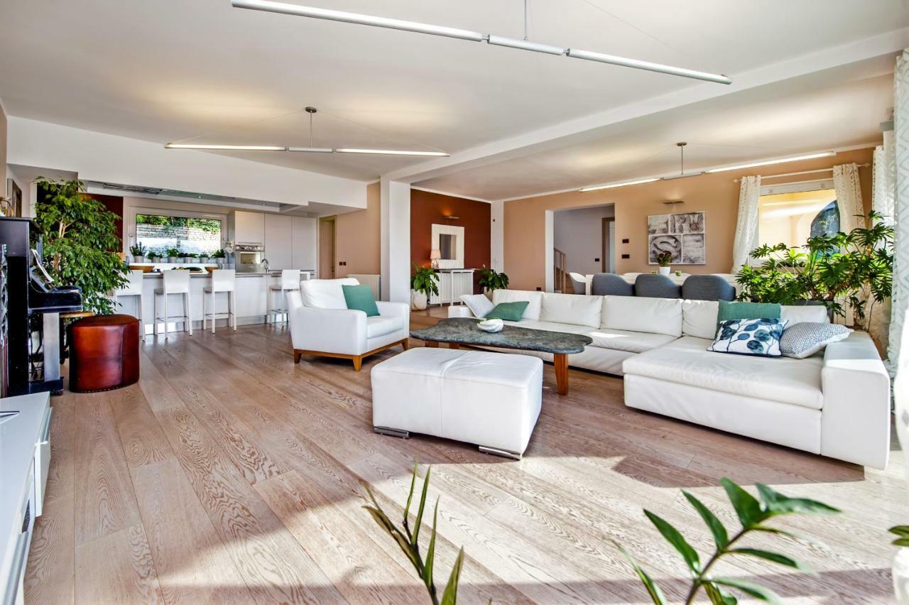 Villa Montericco ロヴィニ エクステリア 写真