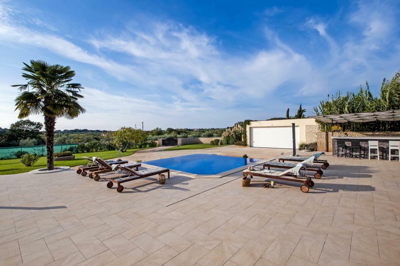 Villa Montericco ロヴィニ エクステリア 写真
