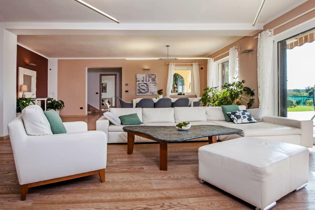 Villa Montericco ロヴィニ エクステリア 写真